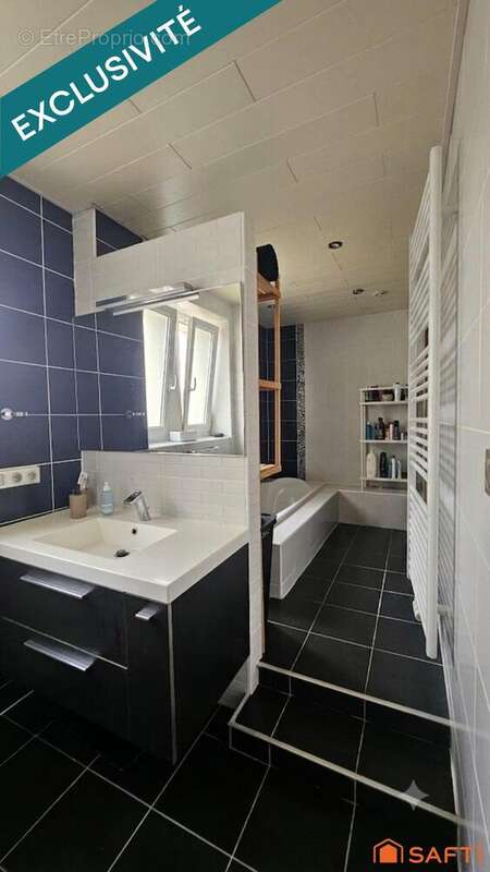 Maison 185 m² à Moyenvic  - photo 7
