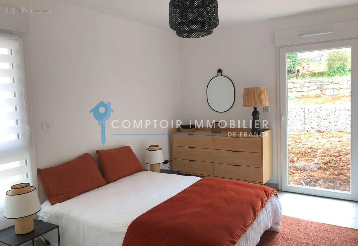 Appartement T3 avec terrasse, 2 garages - photo 8
