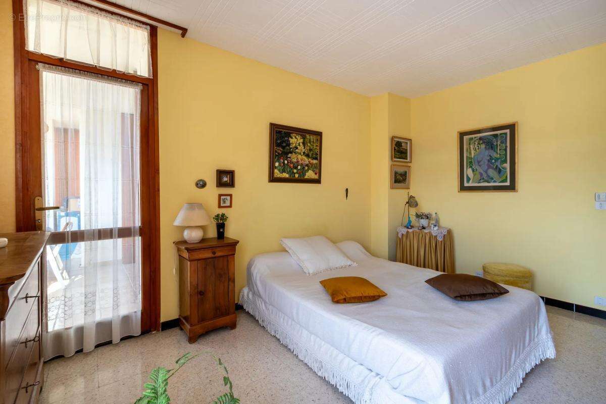 Appartement à LA VALETTE-DU-VAR