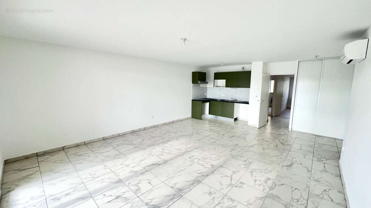 Appartement à AUZEVILLE-TOLOSANE