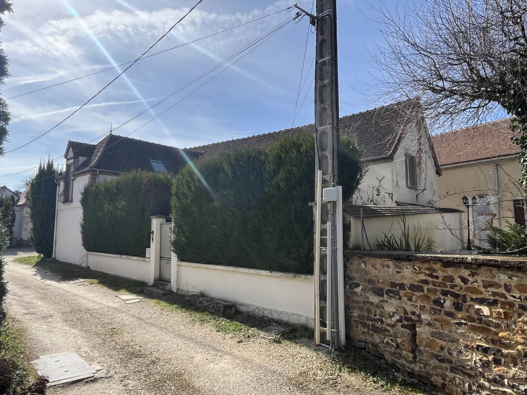 Maison à POURRAIN
