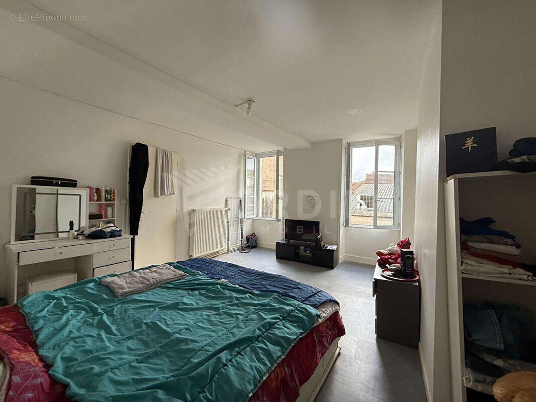 Maison à COSNE-COURS-SUR-LOIRE