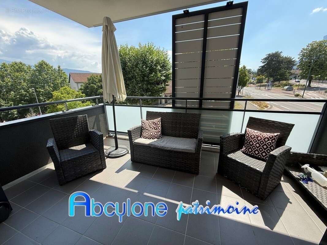 Appartement à SAINT-ISMIER