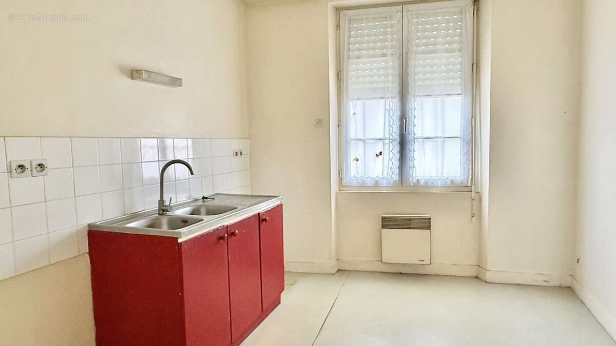 Maison à BONNETABLE