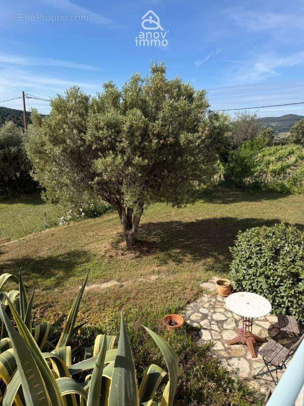 Maison à LE CASTELLET