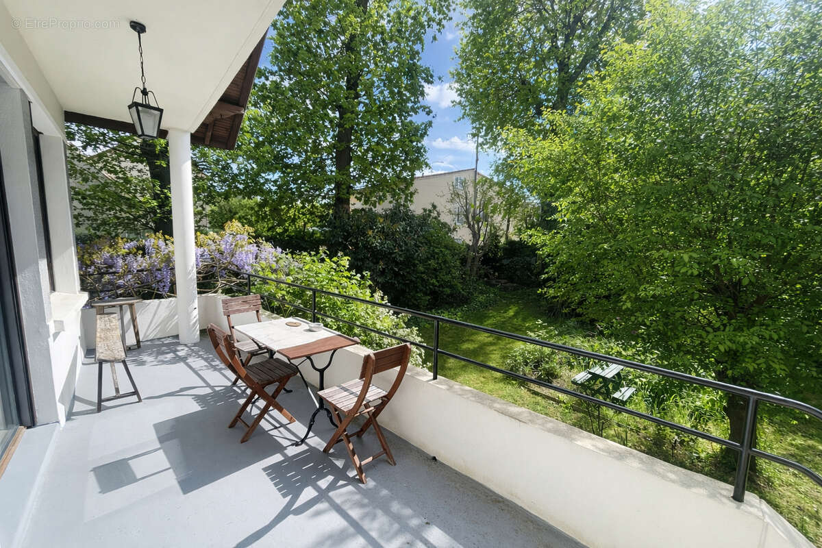 Charmante maison familiale 6 pièces avec jardin arboré sans vis-à-vis - photo 8
