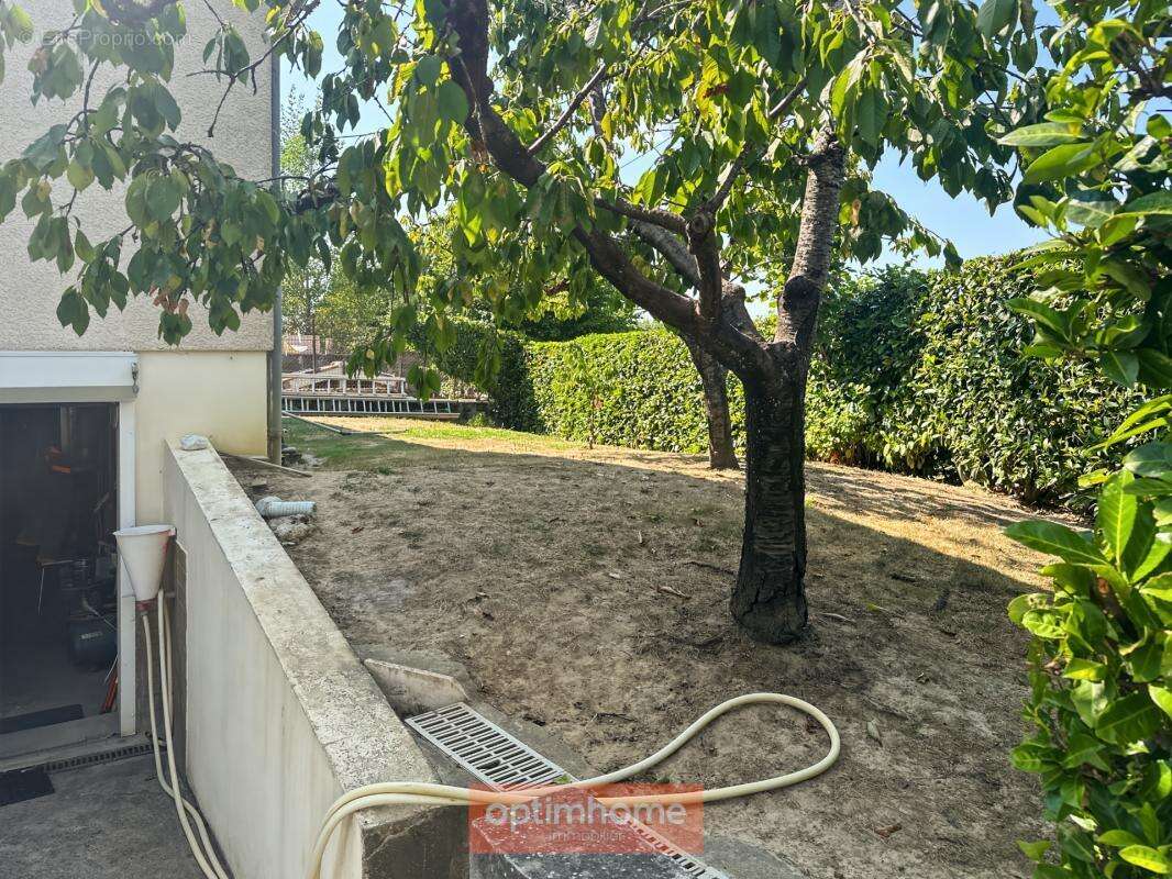 Maison plain-pied 125 M2 habitables, sur sous sol total, proximité tous commerces - photo 5