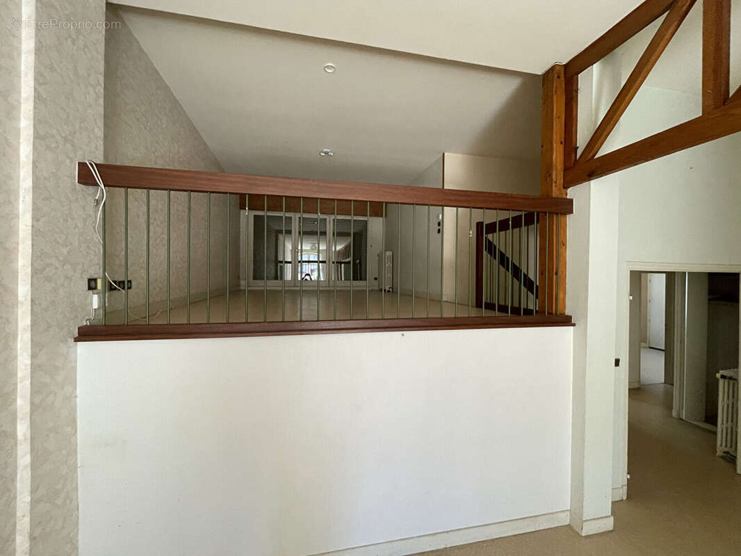 Appartement plain pied avec terrasse centre ville - photo 3