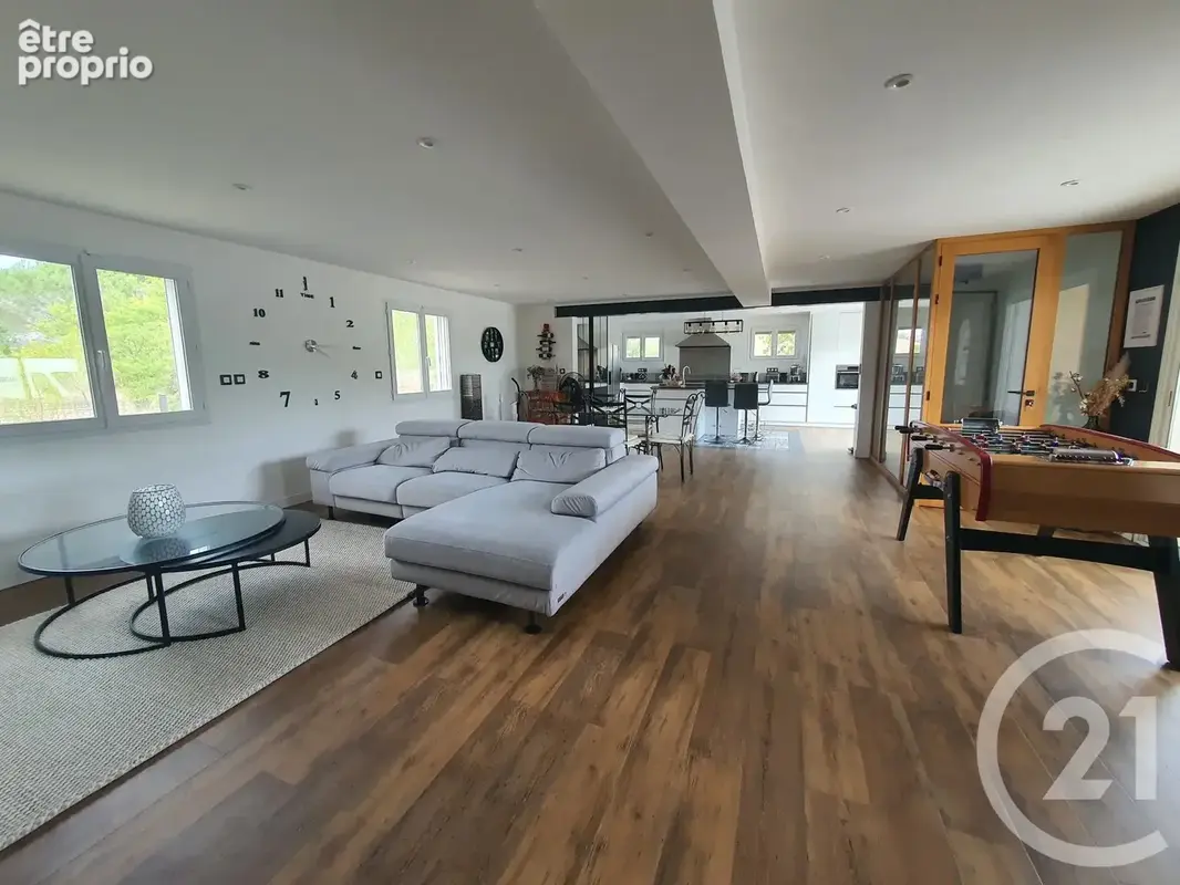 Maison 215 m² à Lisle-Sur-Tarn  - photo 4