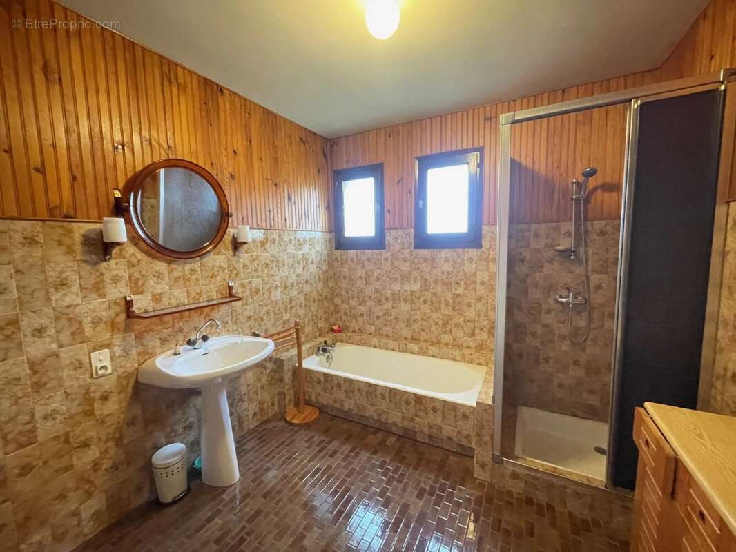 Maison à SAINT-PAUL-DE-JARRAT