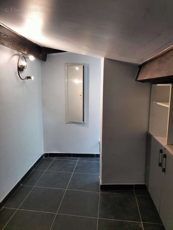 Appartement à CONTES