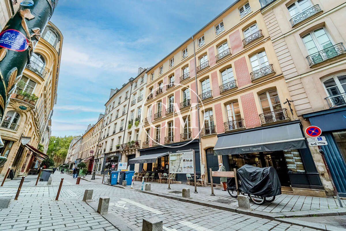Appartement à VERSAILLES
