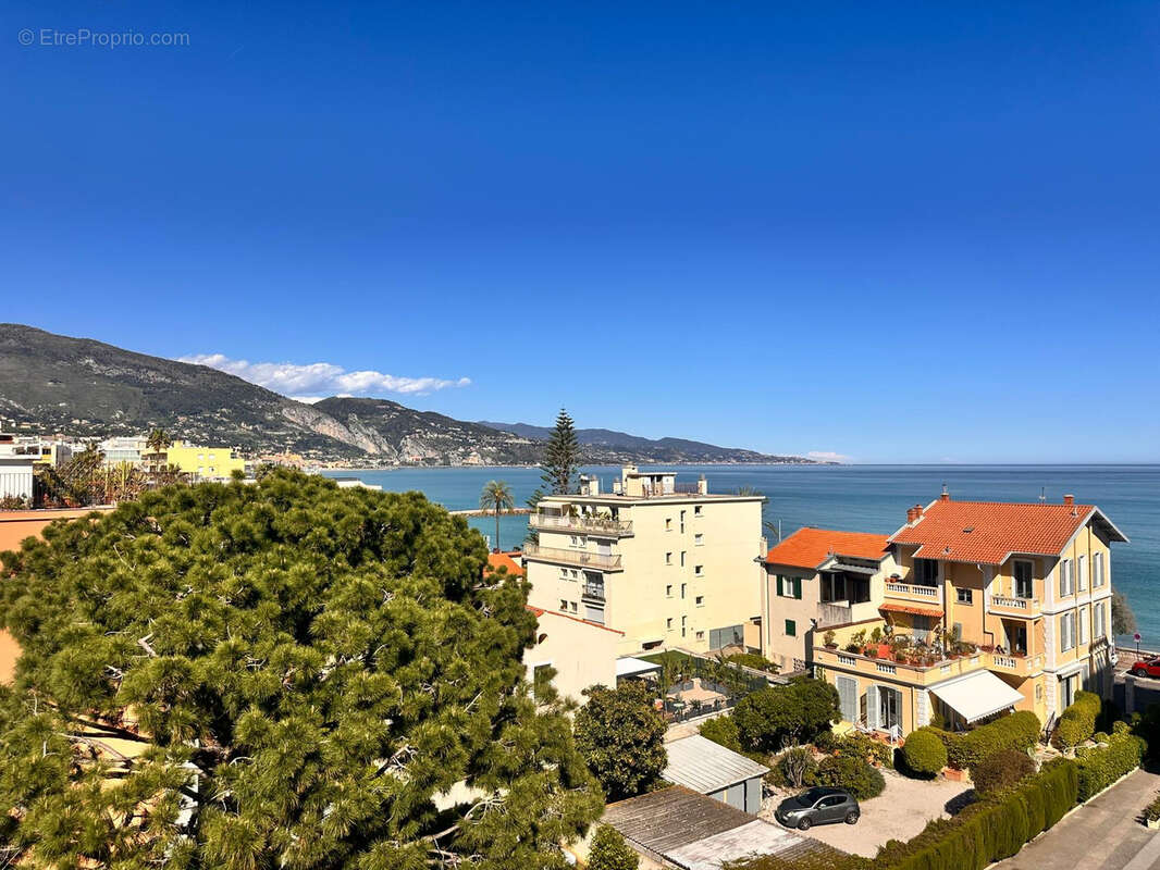 Appartement à ROQUEBRUNE-CAP-MARTIN