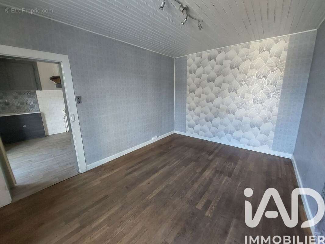 Photo 3 - Maison à SAINT-LAURENT-SUR-GORRE