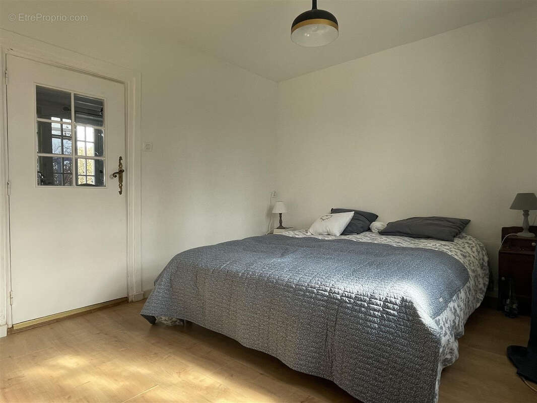 Maison à LE PIN-AU-HARAS