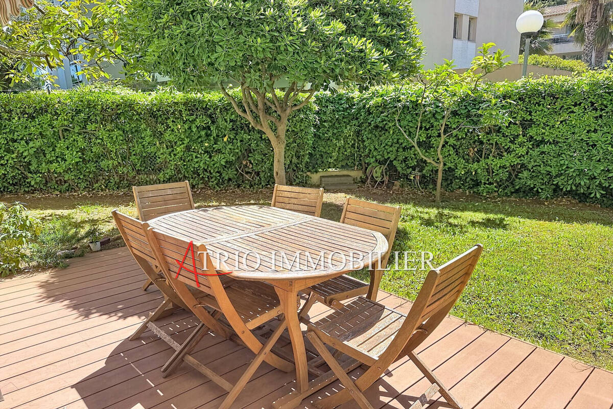 Appartement à SAINT-LAURENT-DU-VAR