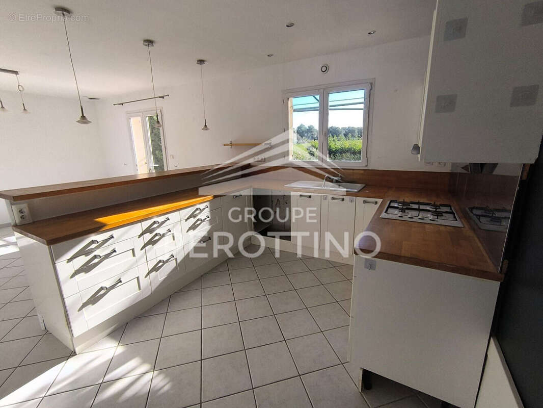 Maison à SAINT-SAVOURNIN