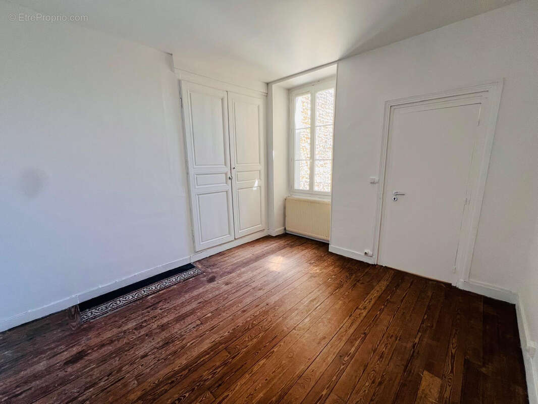 Maison à ETAMPES