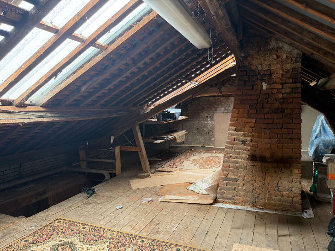 Maison à LA NEUVILLE-BOSMONT