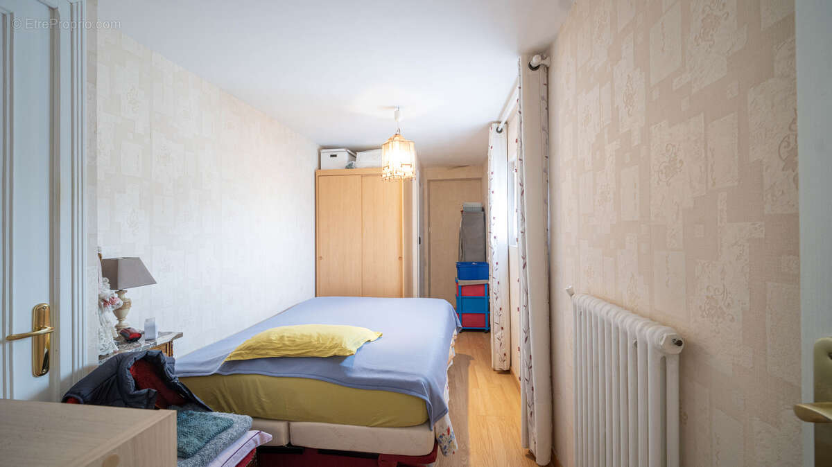 Maison à MONTELIMAR