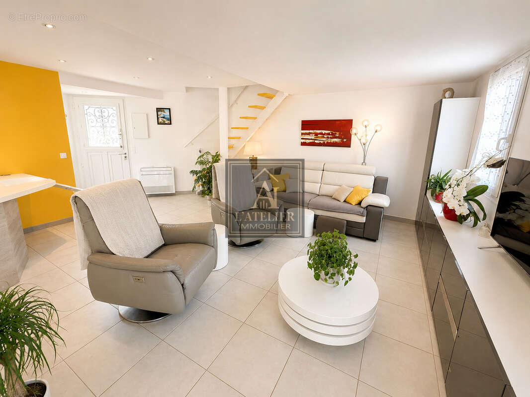 Maison 3 pièces avec jardin   À quelques pas du port Miramar et des plages   La Londe-les-Maures - photo 13
