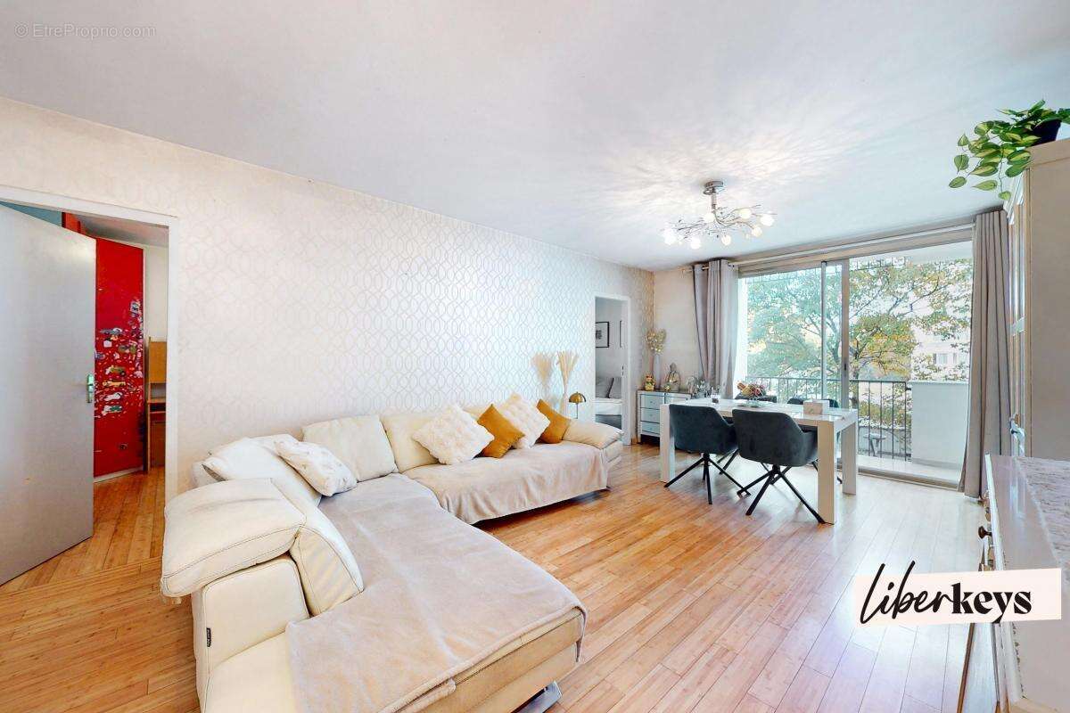 Appartement à COLOMBES