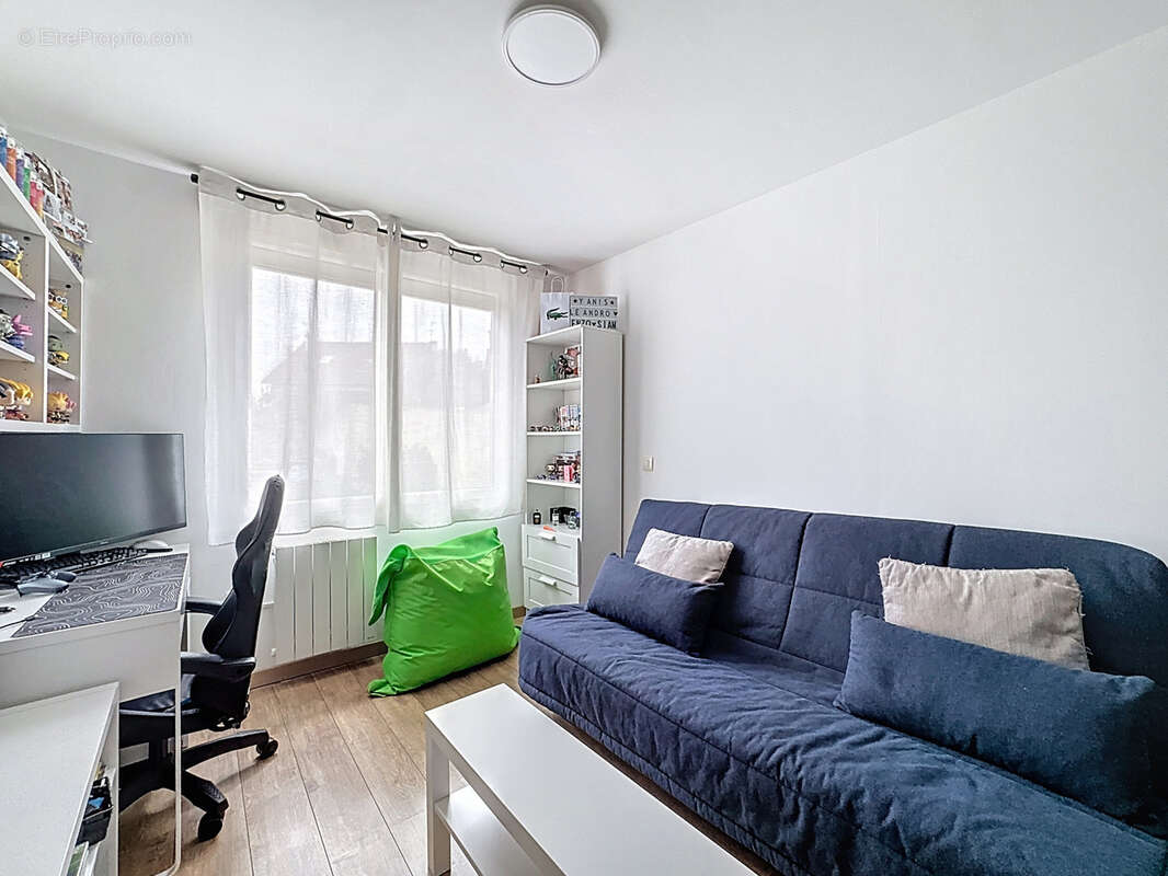 Maison à PARAY-VIEILLE-POSTE