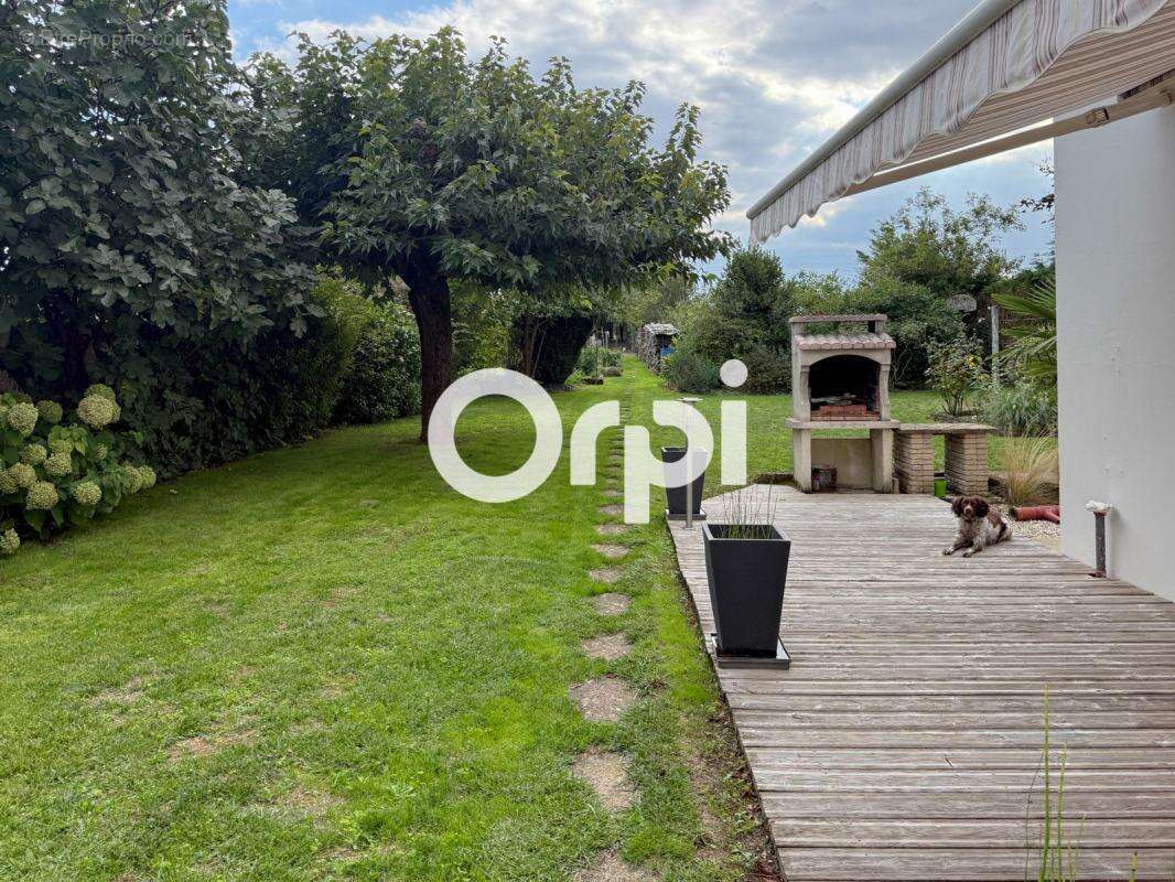 Maison à SAINTE-SOULLE