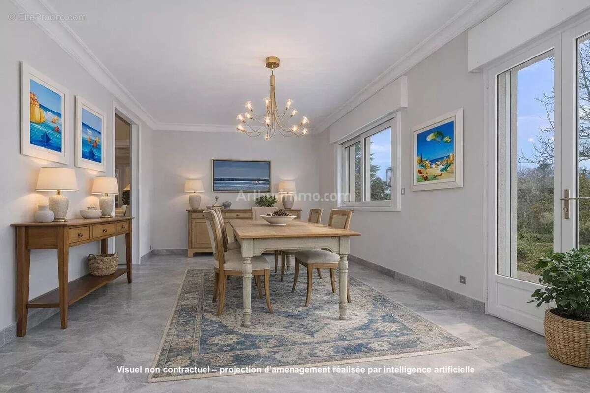 Maison à SAINT-CLAIR-DE-LA-TOUR