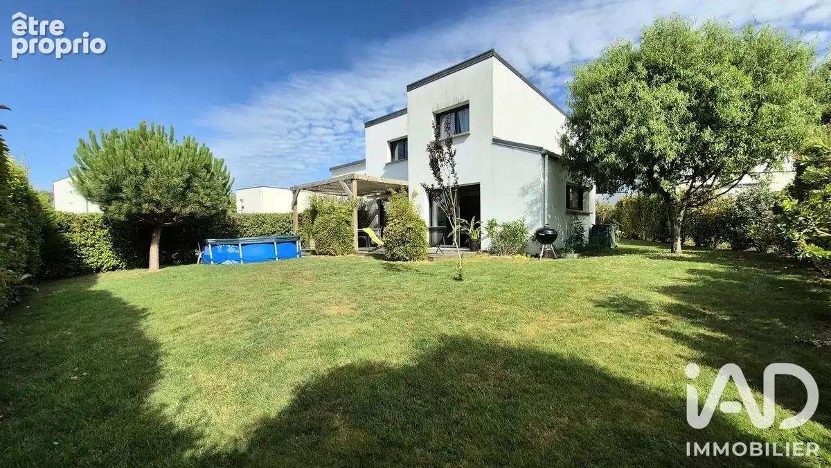 Photo 1 - Maison à SAINT-AVE