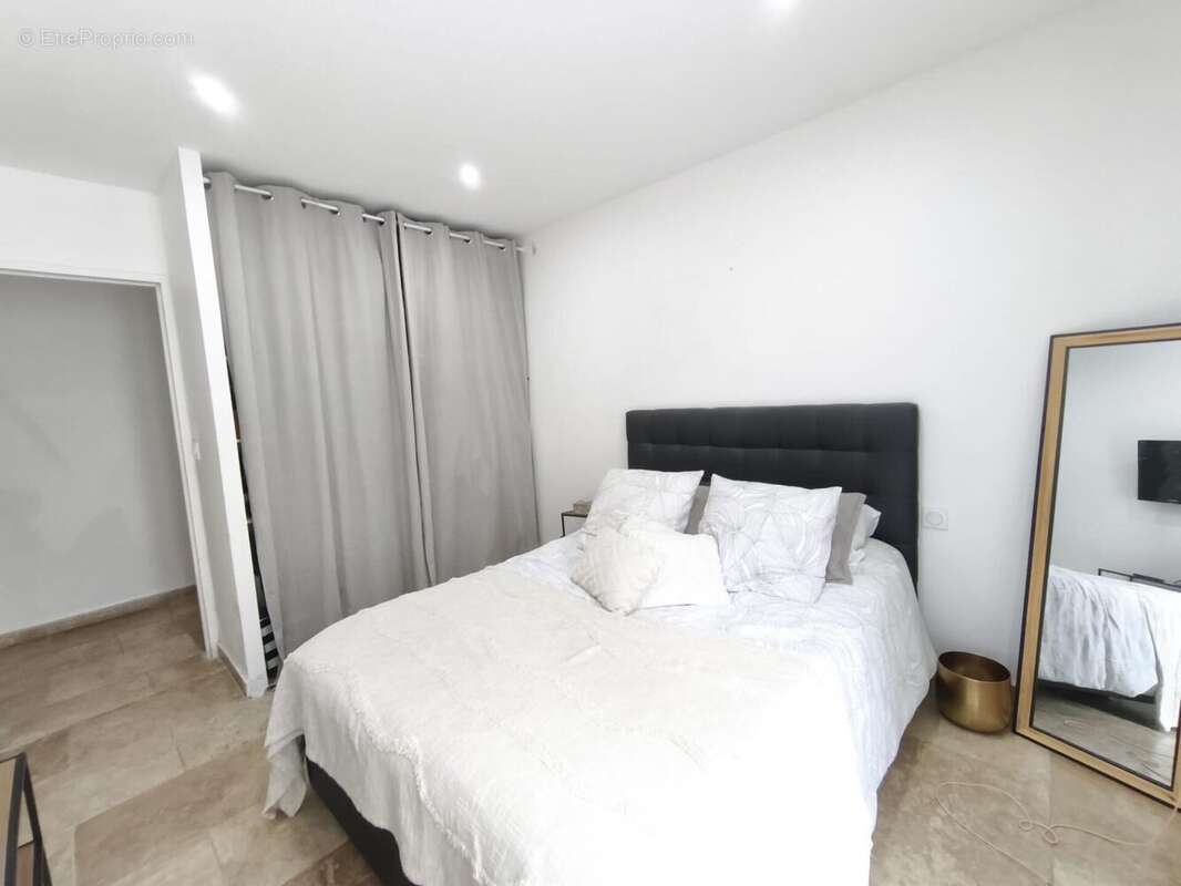 Photo 6 - Maison à SAINT-ETIENNE