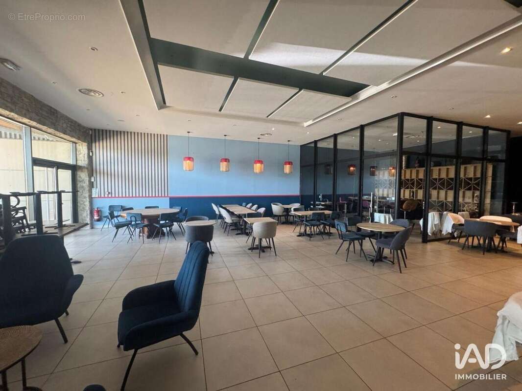 Commerce 484 m² à Milly-La-Foret  - photo 8