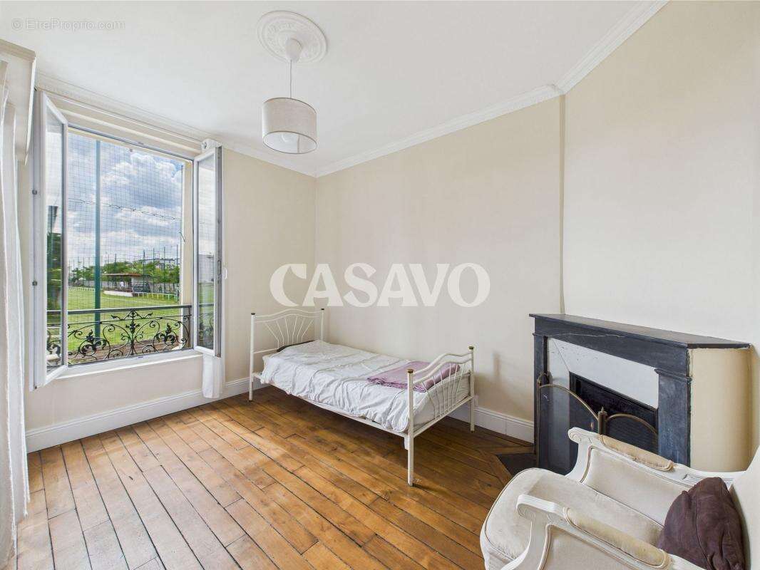 Maison à IVRY-SUR-SEINE