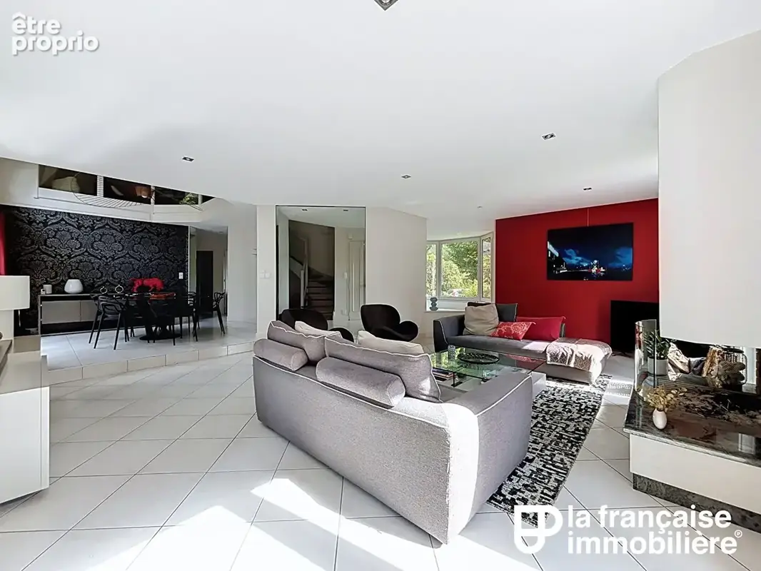 Maison familiale type 8 - beaux volumes - 4 chambres - grand jardin ouest - piscine chauffée - garage double - saint-grégoire - photo 2