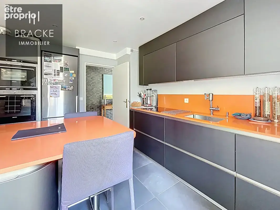 Appartement  TERRASSE - COURBEVOIE - 4/5 pièces - 93,30 m² - photo 7