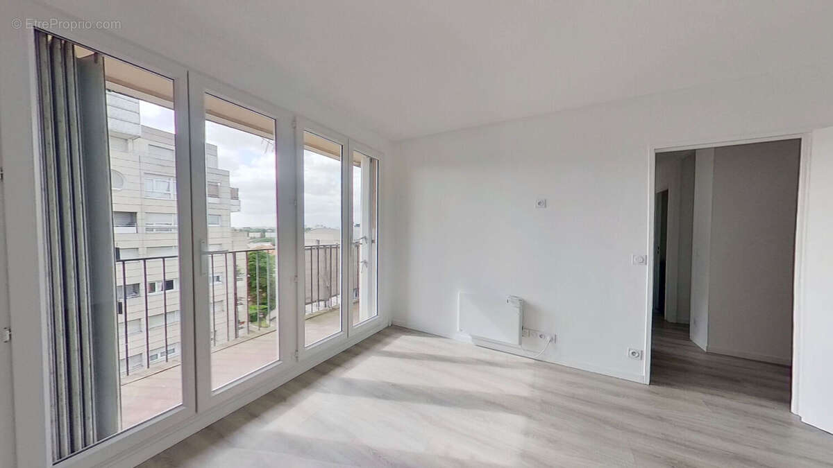 Appartement à BONDY