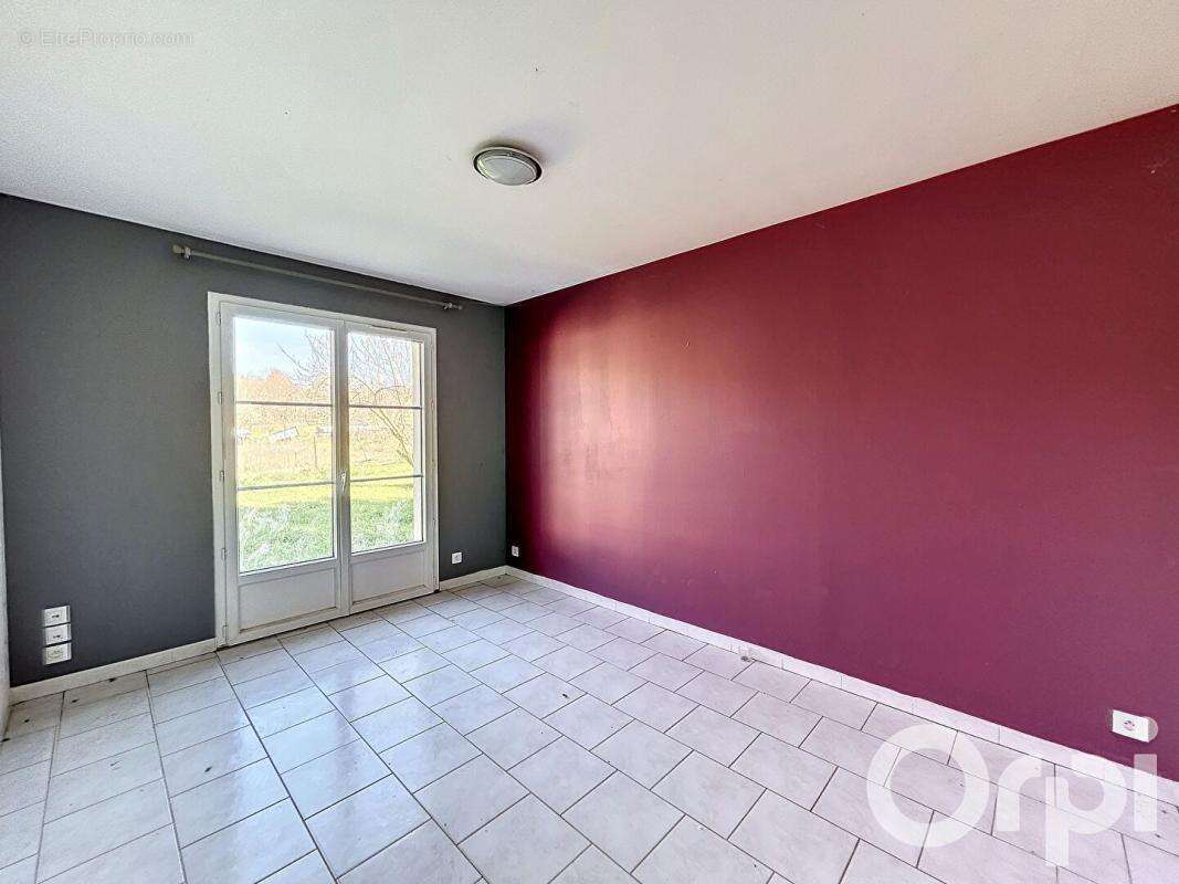 MEAULNE VITRAY Maison 5 chambres avec jardin - photo 5