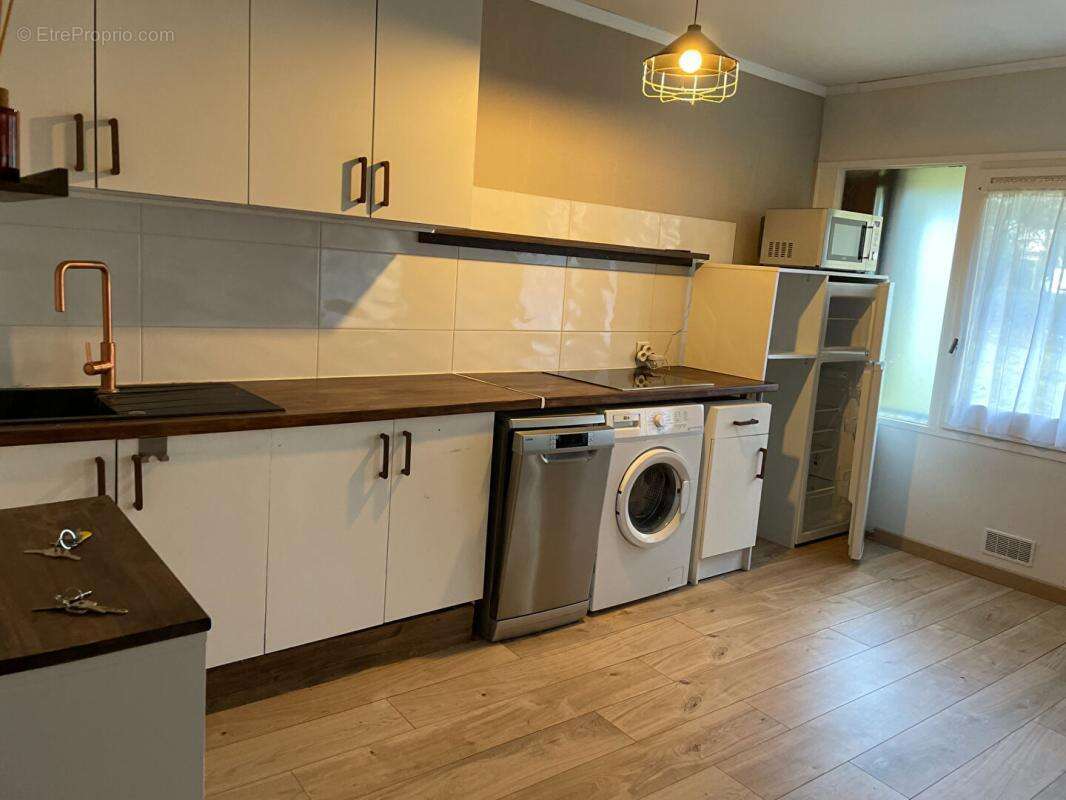 Appartement à FRESNES