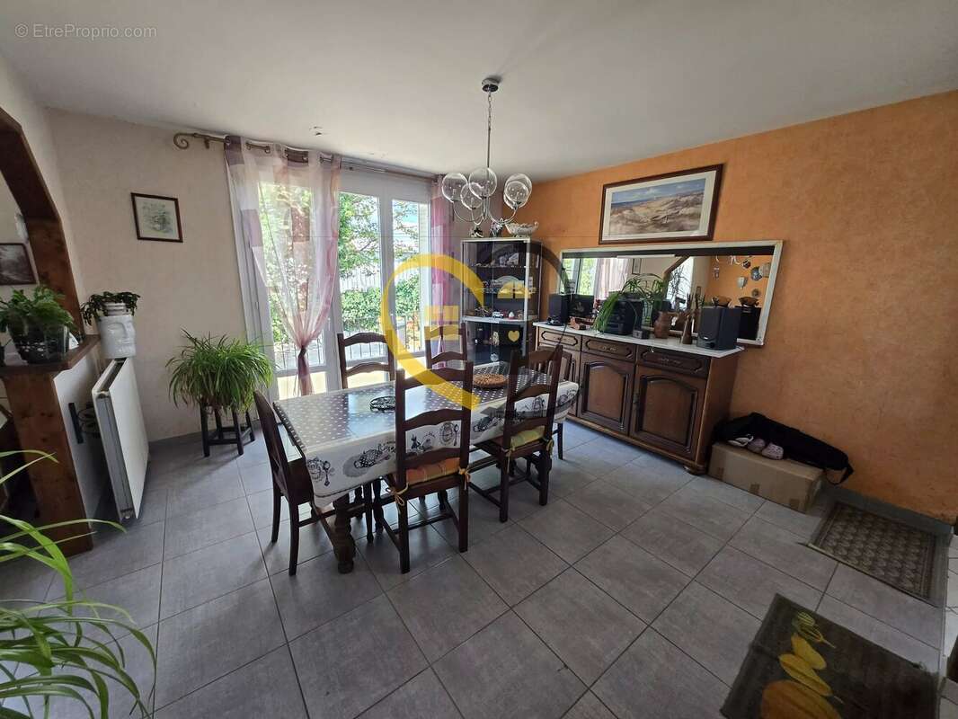 Maison sur sous-sol avec jardin – Les Aix-d’Angillon - photo 9