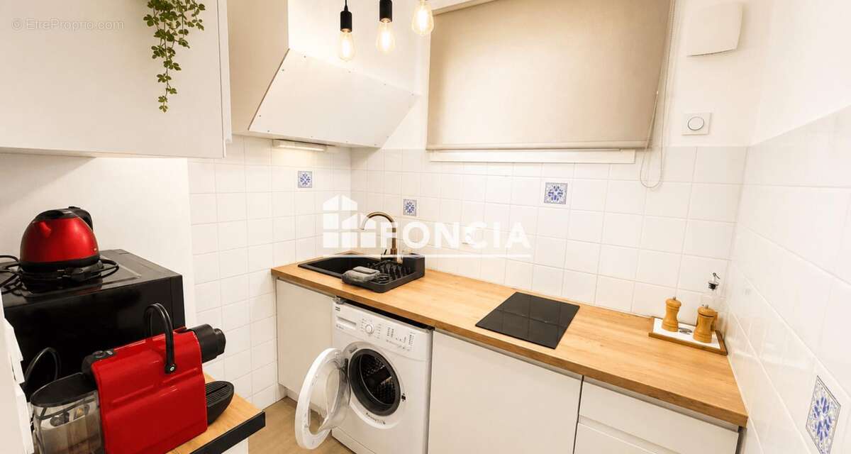 Appartement à ROQUEBRUNE-SUR-ARGENS