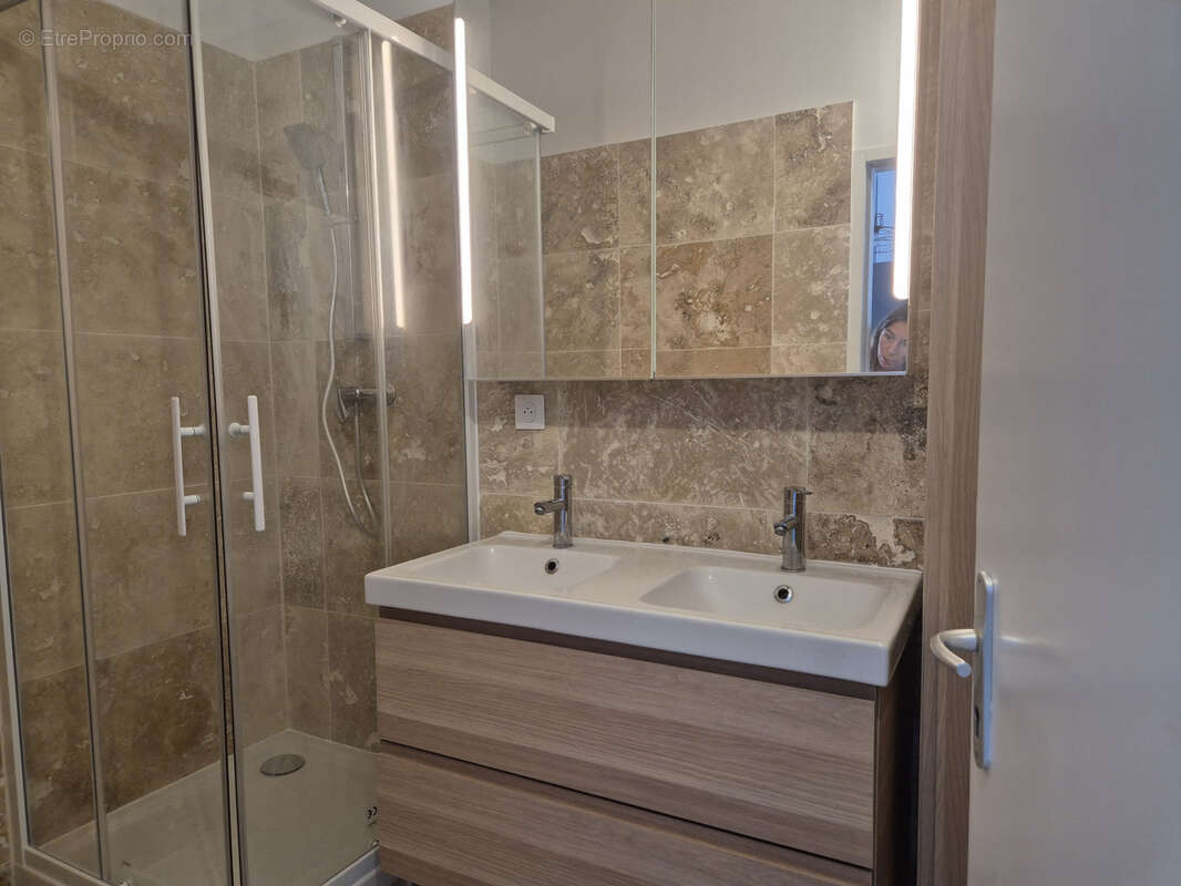 Appartement à PONT-SAINT-ESPRIT