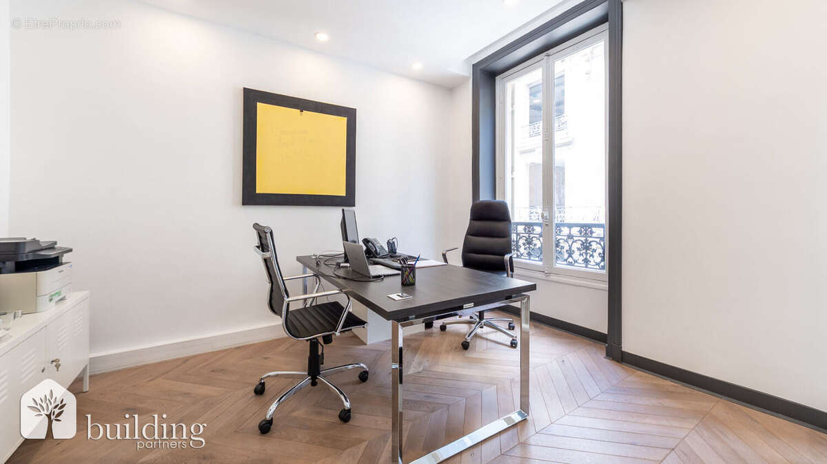 Appartement à PARIS-8E