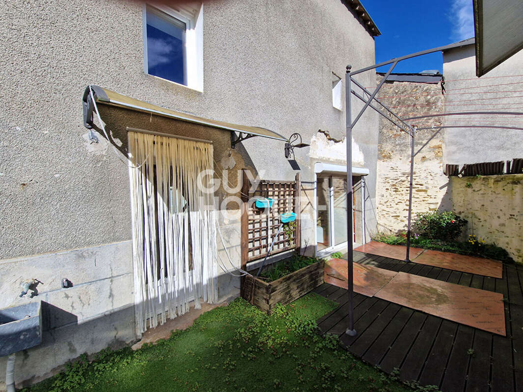 Maison à GENNES-SUR-GLAIZE