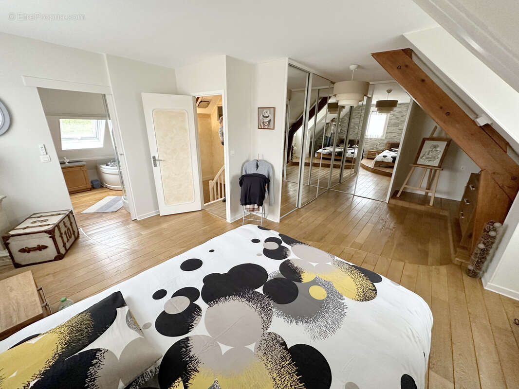 Maison spacieuse avec piscine - photo 12