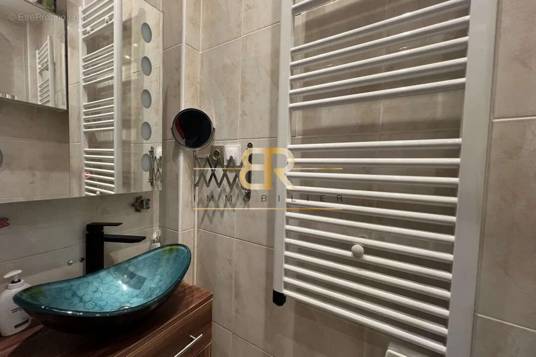 Appartement à PARIS-9E