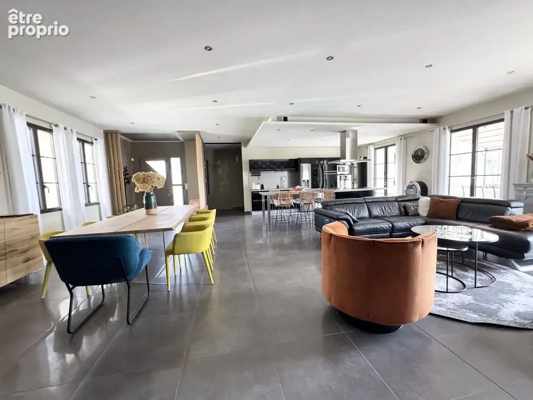 Maison 10 pièces 308 m² à vendre à Troyes (10000) - photo 2