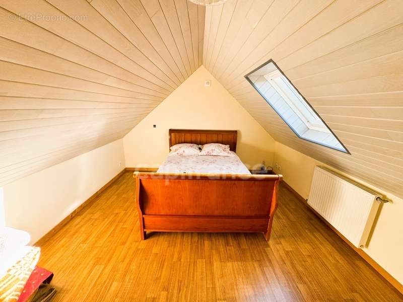 Maison à PLOUNEOUR-TREZ