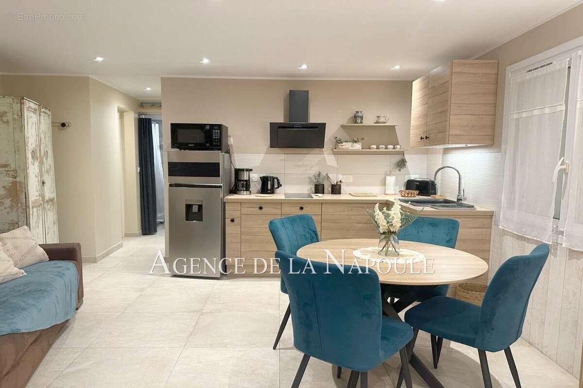 Maison à MANDELIEU-LA-NAPOULE