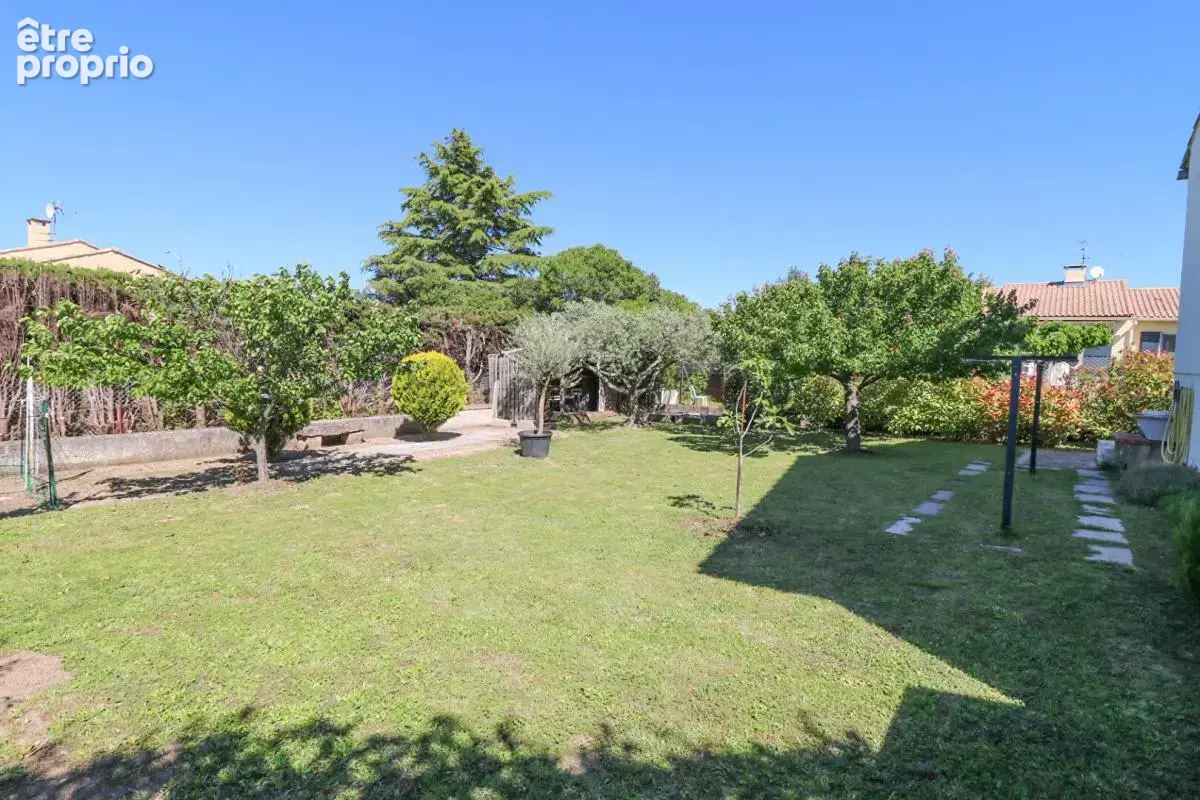 Villa rénovée avec jardin à pied du centre d'Uzès - photo 5