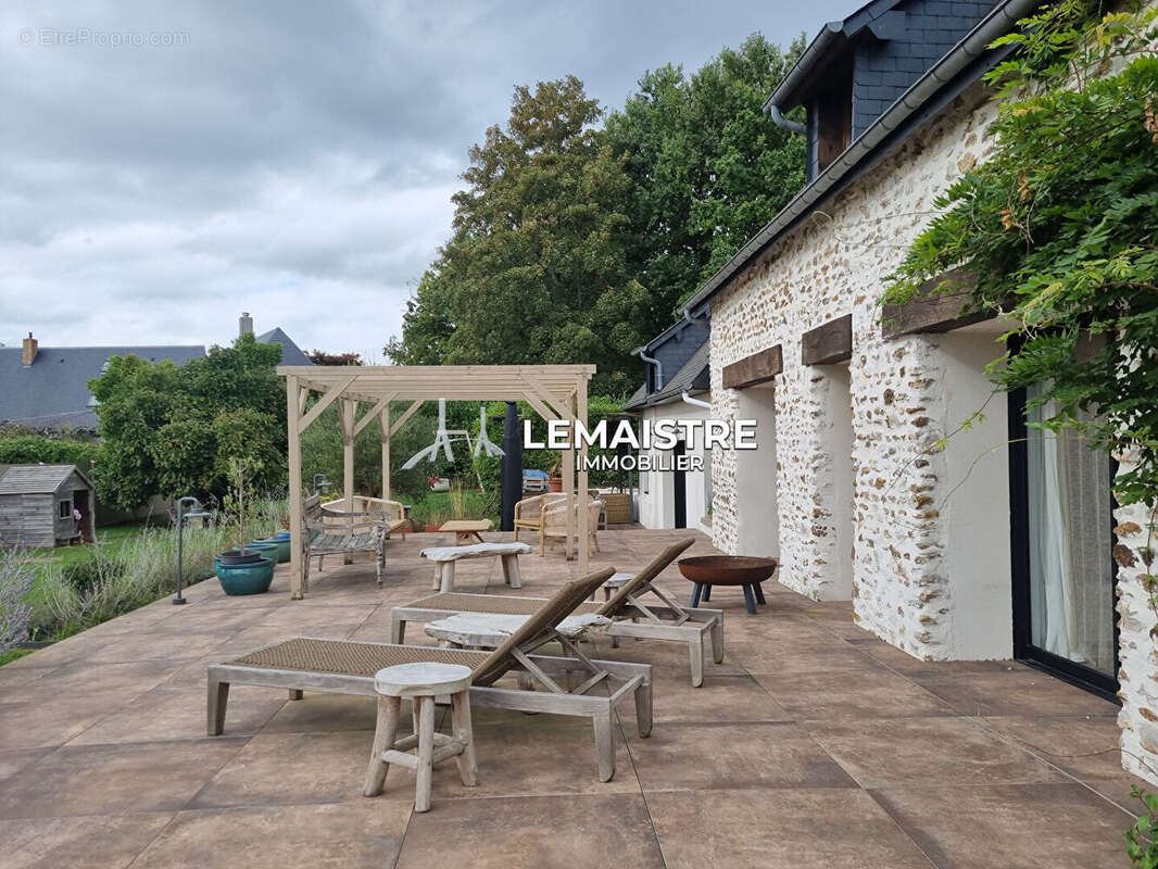 Maison à SAINT-ROMAIN-DE-COLBOSC